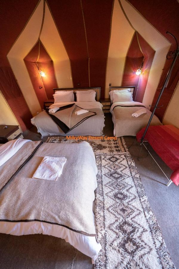 Milky Way Desert Camp メルズーガ エクステリア 写真