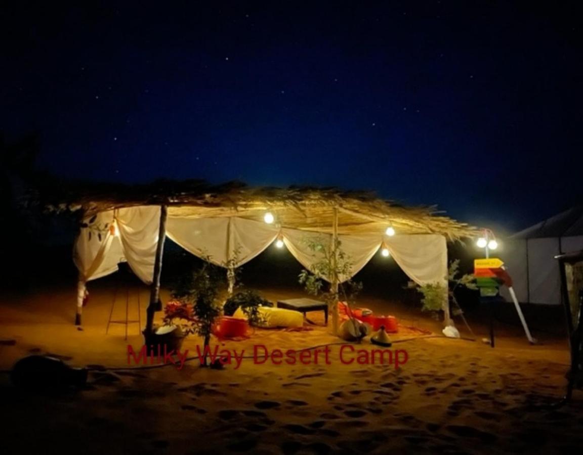 Milky Way Desert Camp メルズーガ エクステリア 写真