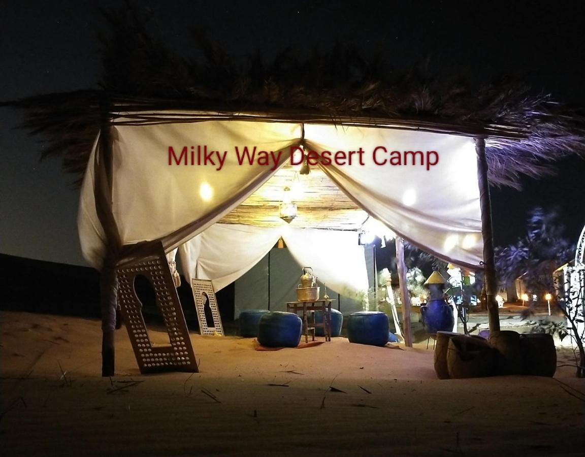Milky Way Desert Camp メルズーガ エクステリア 写真